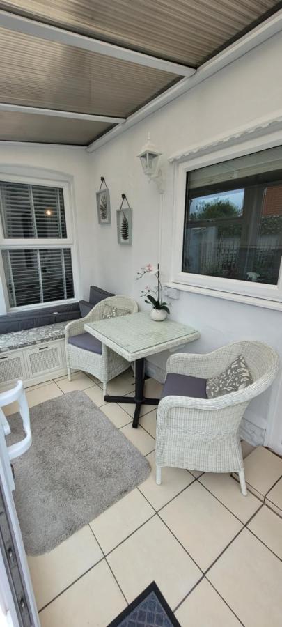 Caister Cottage, Beach 1 Minute Walk Away Exterior photo