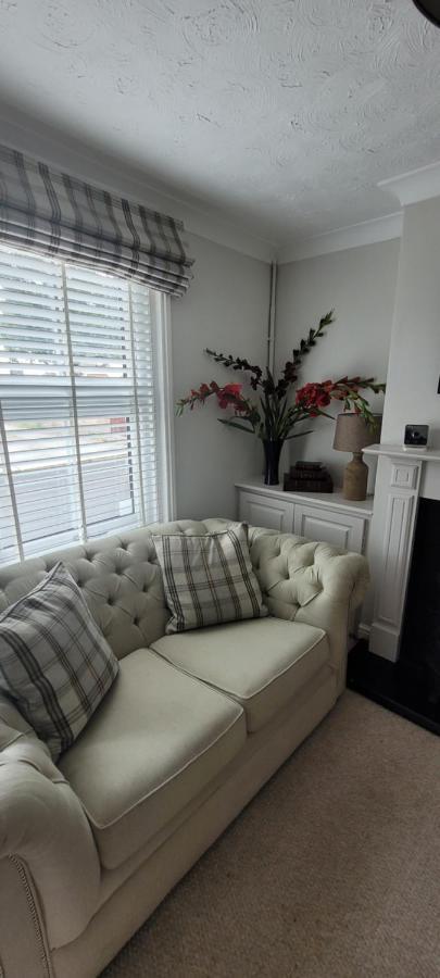 Caister Cottage, Beach 1 Minute Walk Away Exterior photo